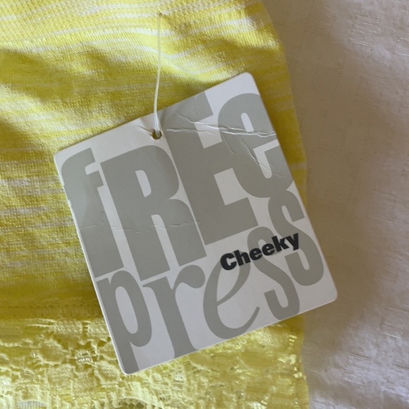 NWT Yellow lemonade space die panties and bra set - Picture 4 of 7